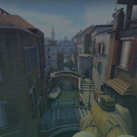 How to Use the NoClip Command in CS:GO