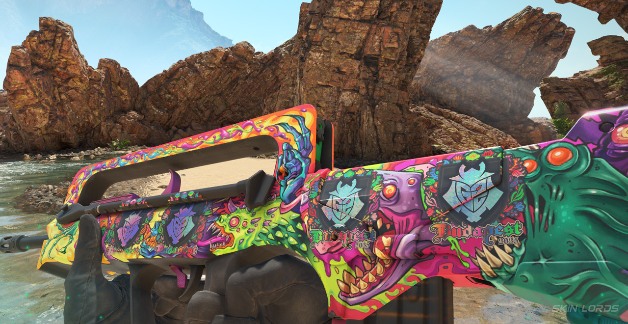 FAMAS Bad Trip + 4x G2 Esports (Holo) Budapest 2025 g2 budapest sticker craft