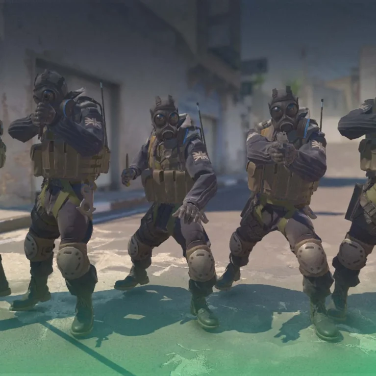 Stacking Sites in Counter-Strike 2: When and How to Do It