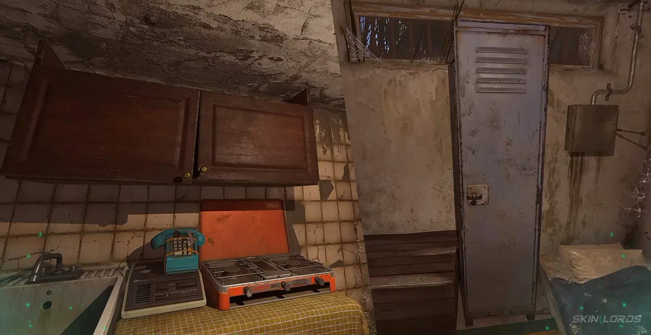 Rust Basement Apartment: Total Storage